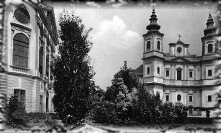 1918